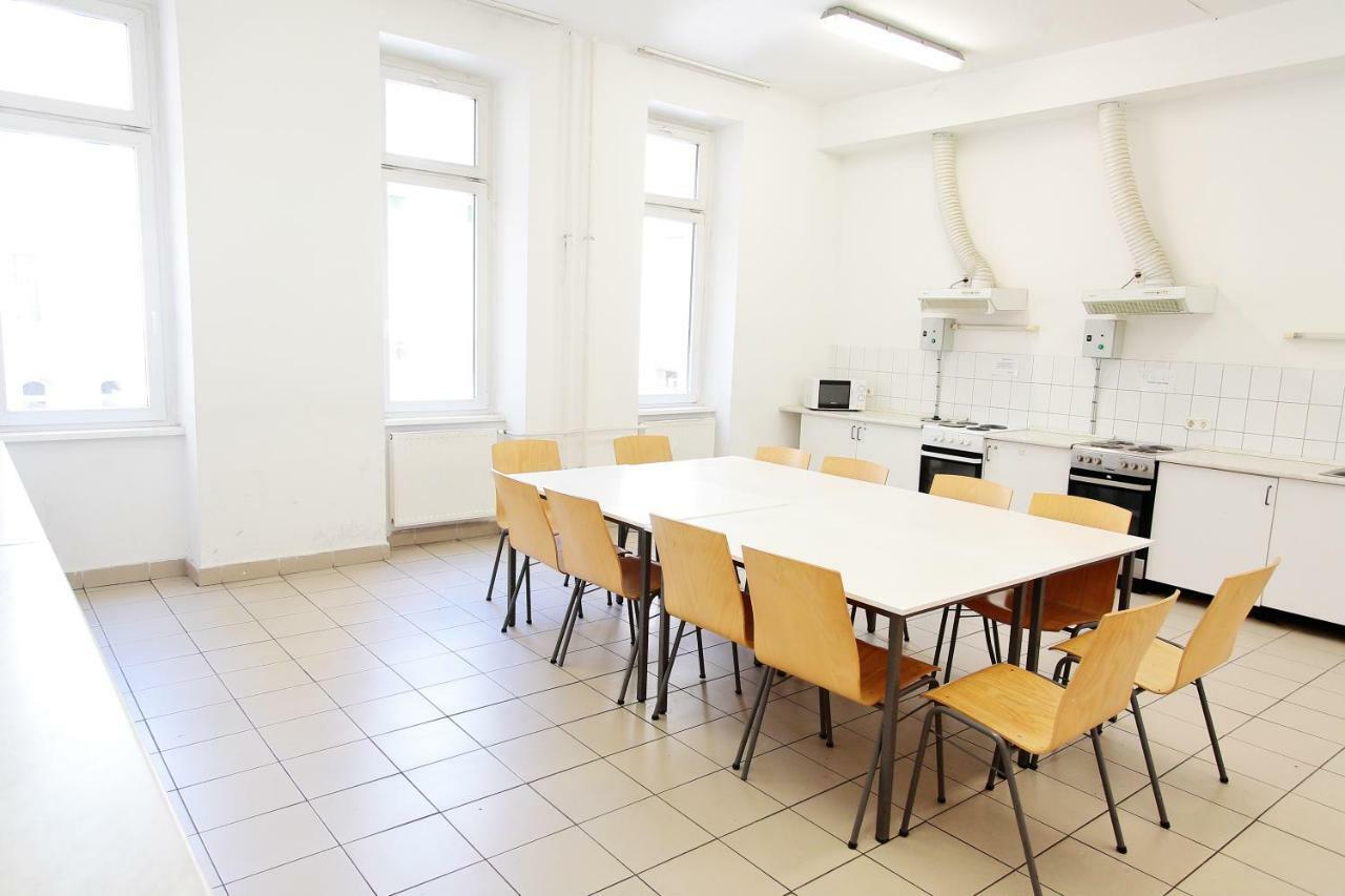 Pop Up Hostels - Downtown Boedapest Buitenkant foto